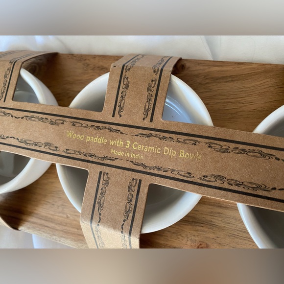 Wooden Paddle With Three Ceramic Dip Bowls - Picture 2 of 6